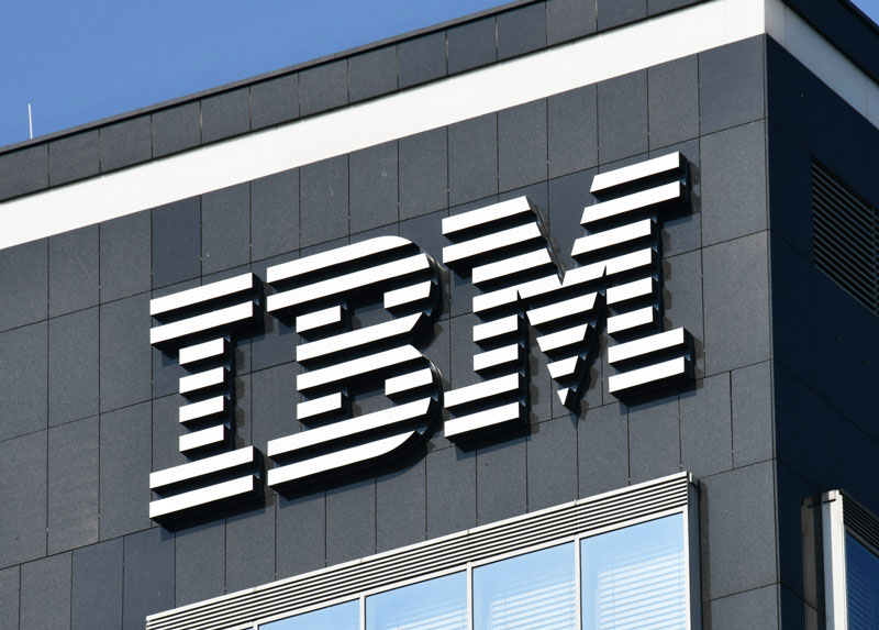 دلایل موفقیت شرکت IBM چینود chinod 