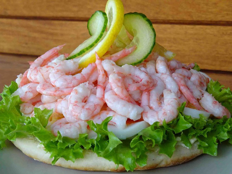 Shrimp sandwich 12 غذای محلی سوئد Swedish food چینود chinod 