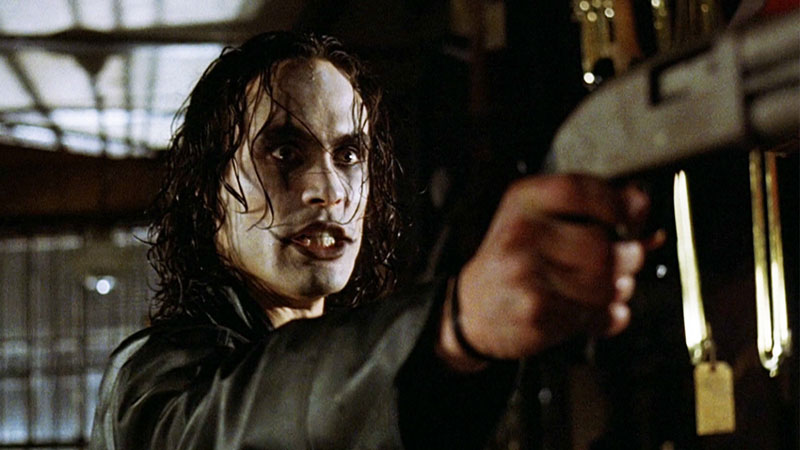 معرفی فیلم کلاغ بازتولد افسانه‌ای در سال 2024 The Crow چینود chinod 