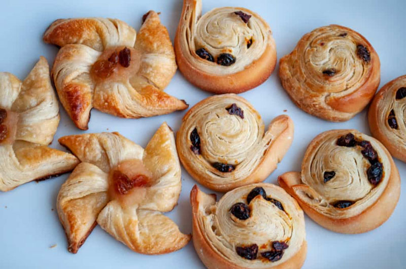 معرفی شغل خانگی شیرینی‌ پزی Homemade pastries چینود chinod 