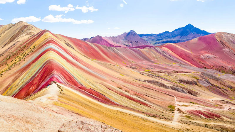 Hillier Lake مکان های عجیب جهان بخش 5 چینود chinod 