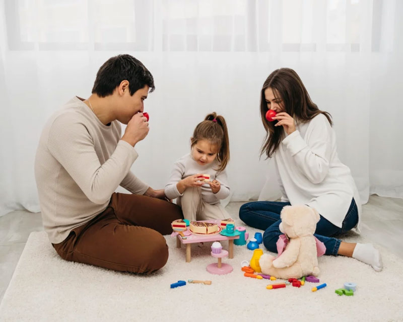اثرات بازی والدین با کودکان The effects of parent-child play چینود chinod
